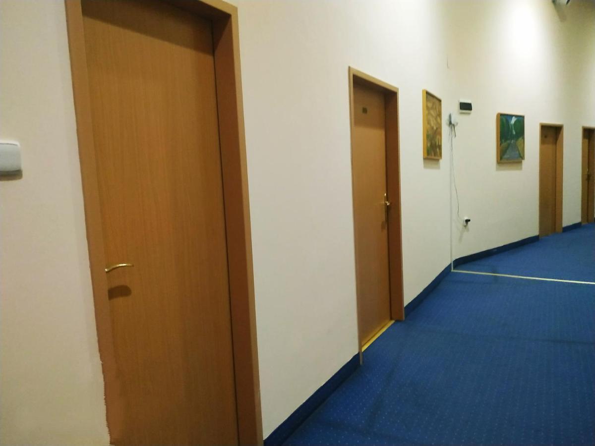 Hotel Expo Tashkent Exterior foto